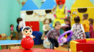 “Ofera bucuria unei jucarii!”, colectă de jucării pentru copiii preşcolari din comuna Topalu